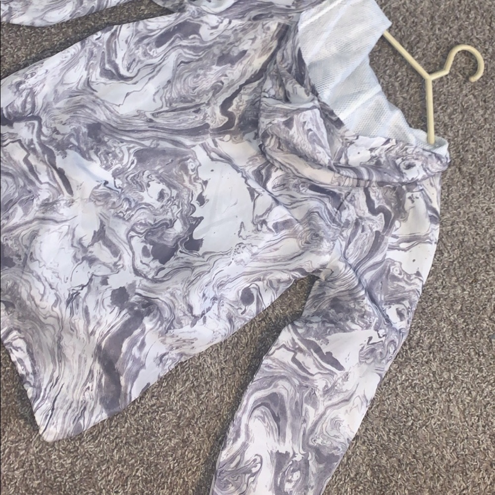 Windbreaker Hoodie - Picture 2 of 9